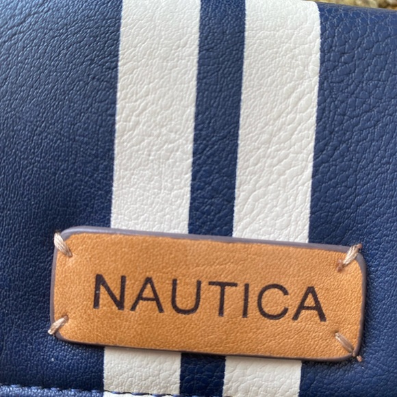 Nautica Small Wallet - Picture 2 of 6